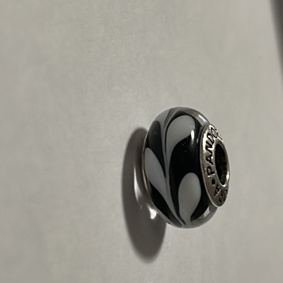 Pandora Murano glass bead - Picture 4 of 4